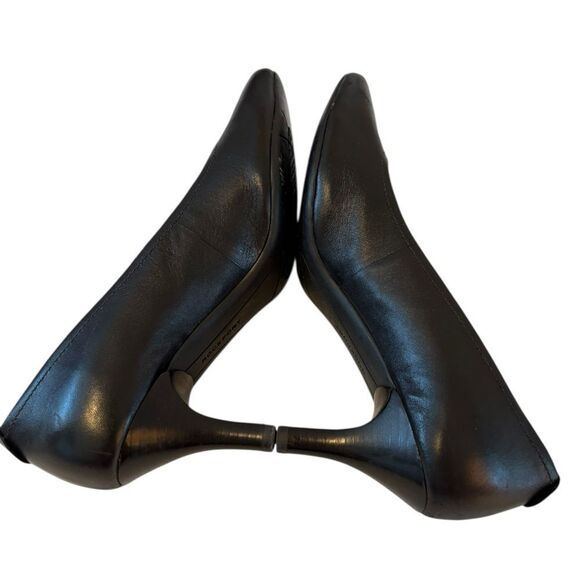 Rockport Leather Upper Navy Blue Heeled Pumps in EU 36.5. - Picture 5 of 6